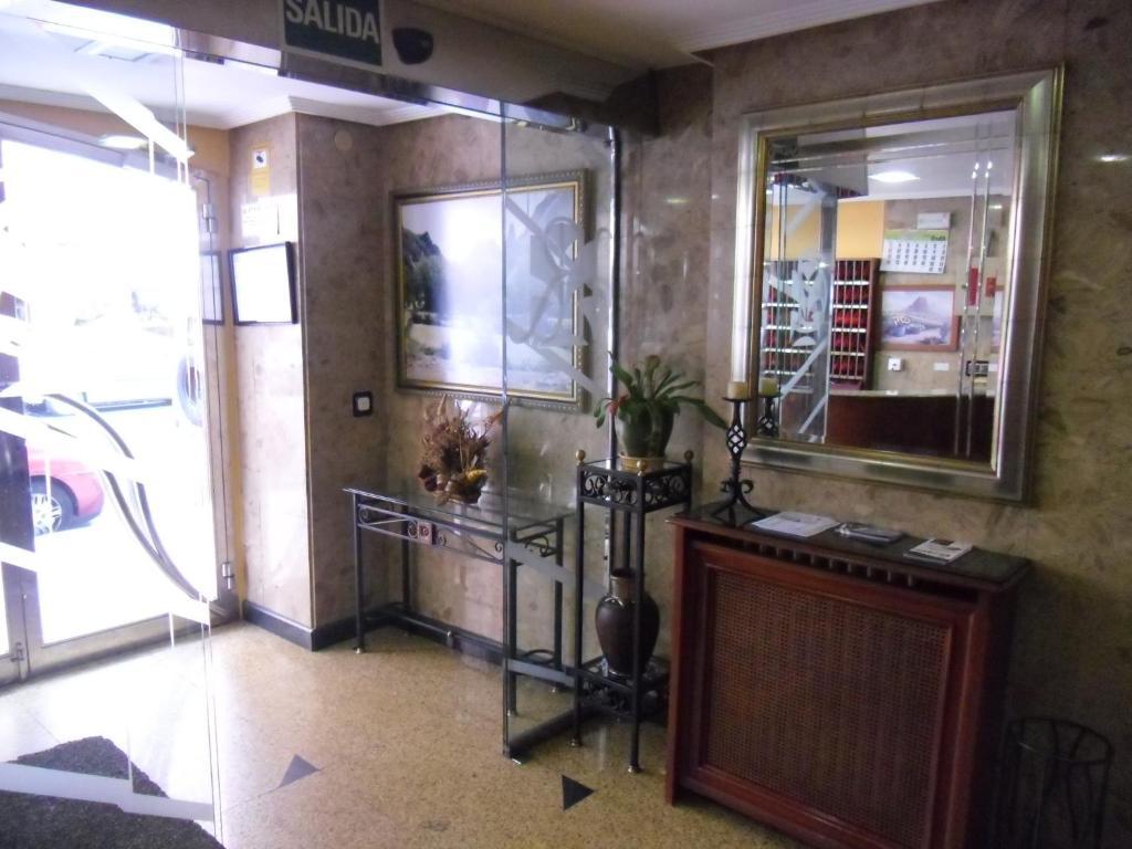 Hostal Don Suero León Exteriör bild