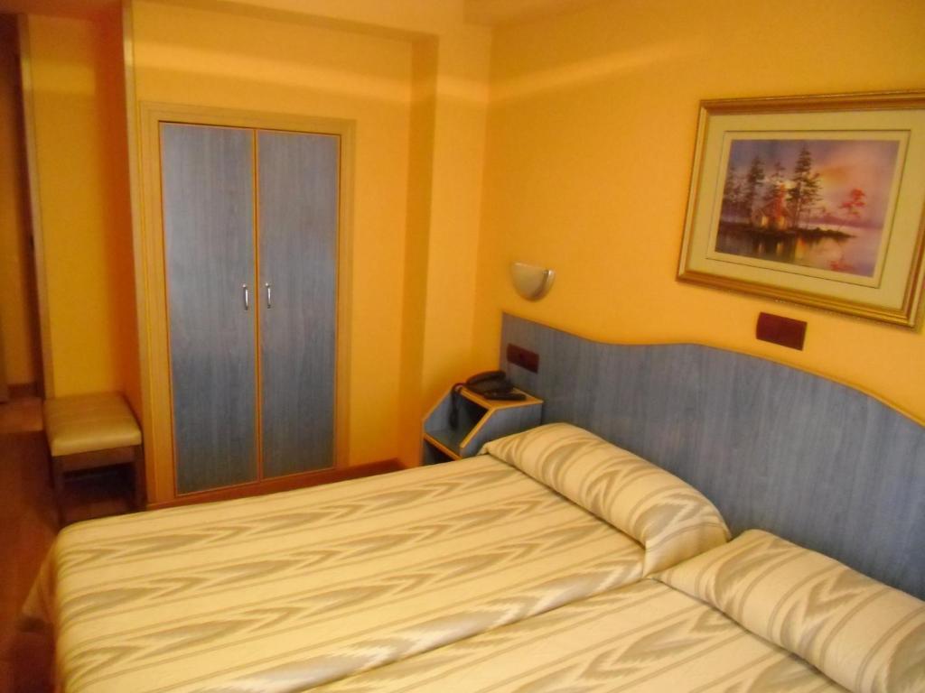 Hostal Don Suero León Exteriör bild