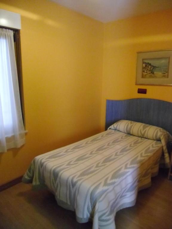 Hostal Don Suero León Exteriör bild
