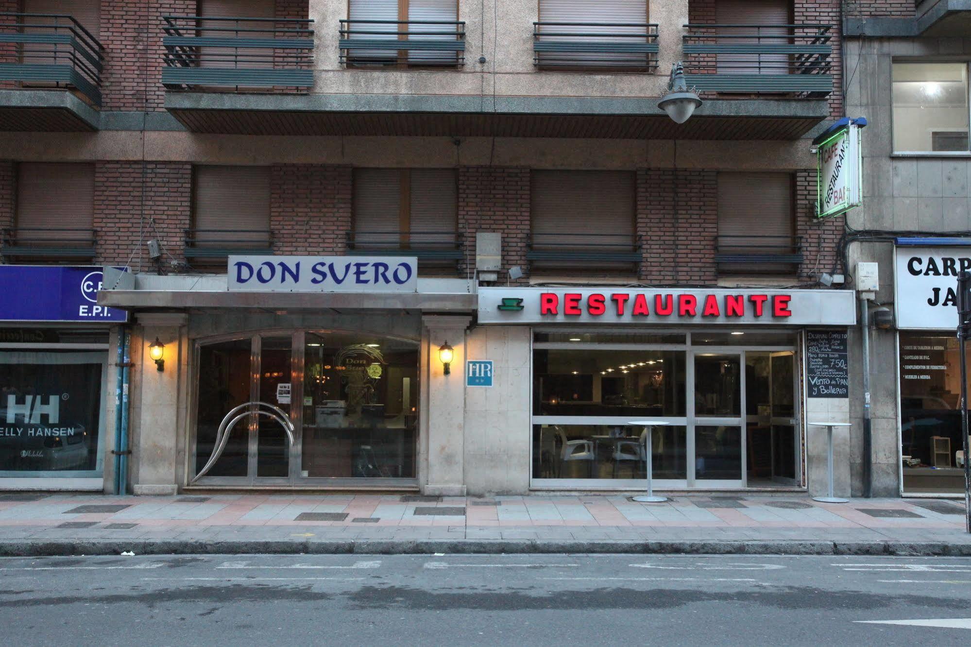 Hostal Don Suero León Exteriör bild
